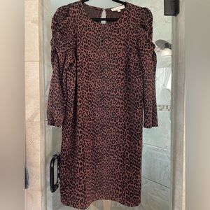 LOFT Leopard print ruched sleeve dress